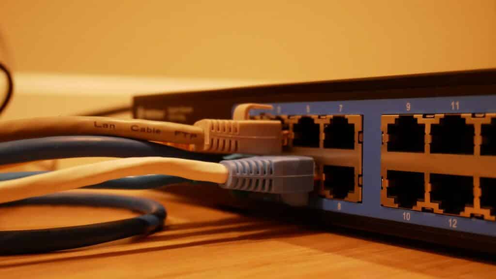 Reasons and Solutions of Having Poor Internet Reception At Home Reasons and Solutions of Having Poor Internet Reception At Home
