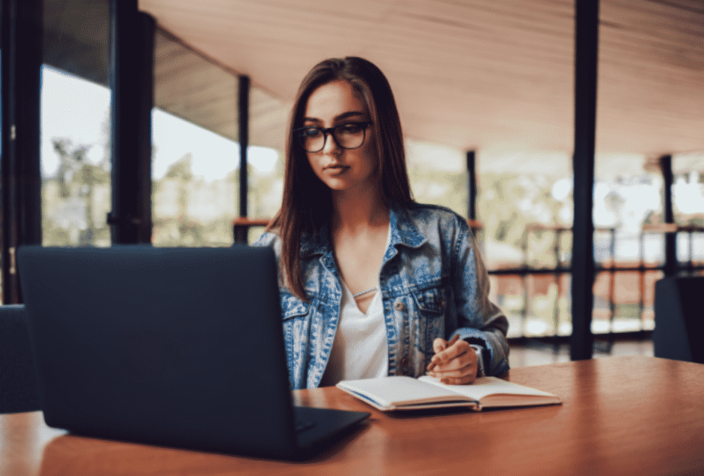 Essay Writing at College: 6 Ways to Approach the Matter Essay Writing at College: 6 Ways to Approach the Matter