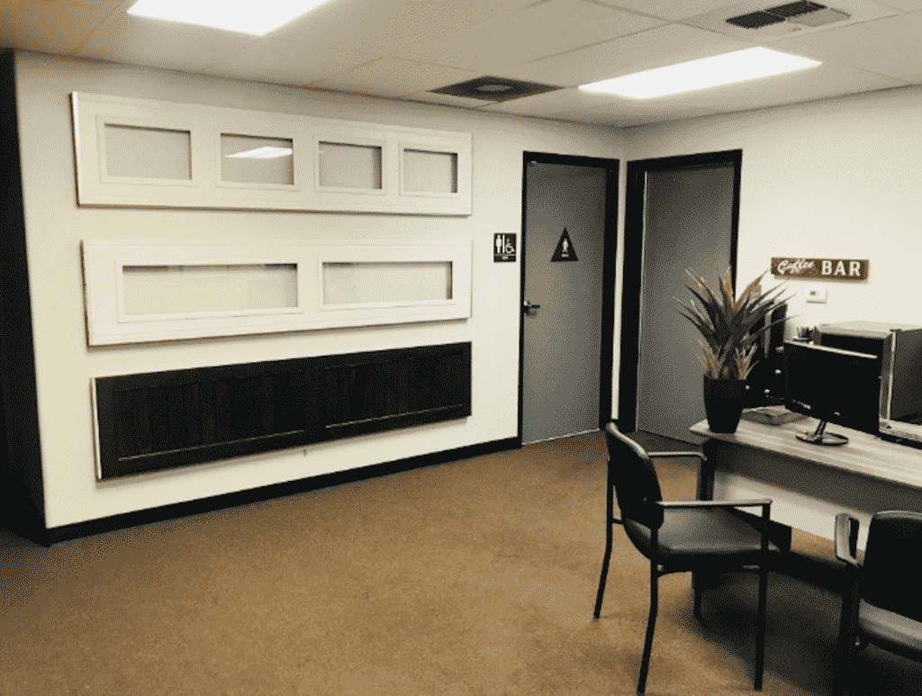 4 Factors to Consider When It’s Time for New Commercial Overhead Doors 4 Factors to Consider When It’s Time for New Commercial Overhead Doors