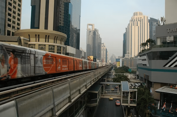 Image 1 of Navigating Singapore's Modern Transportation Landscape: A Complete Guide to Smart Mobility Choices